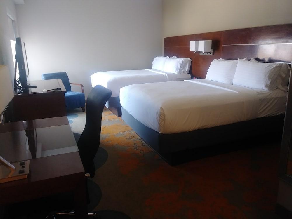 Holiday Inn Express & Suites - Dallas Park Central Northeast By Ihg Extérieur photo
