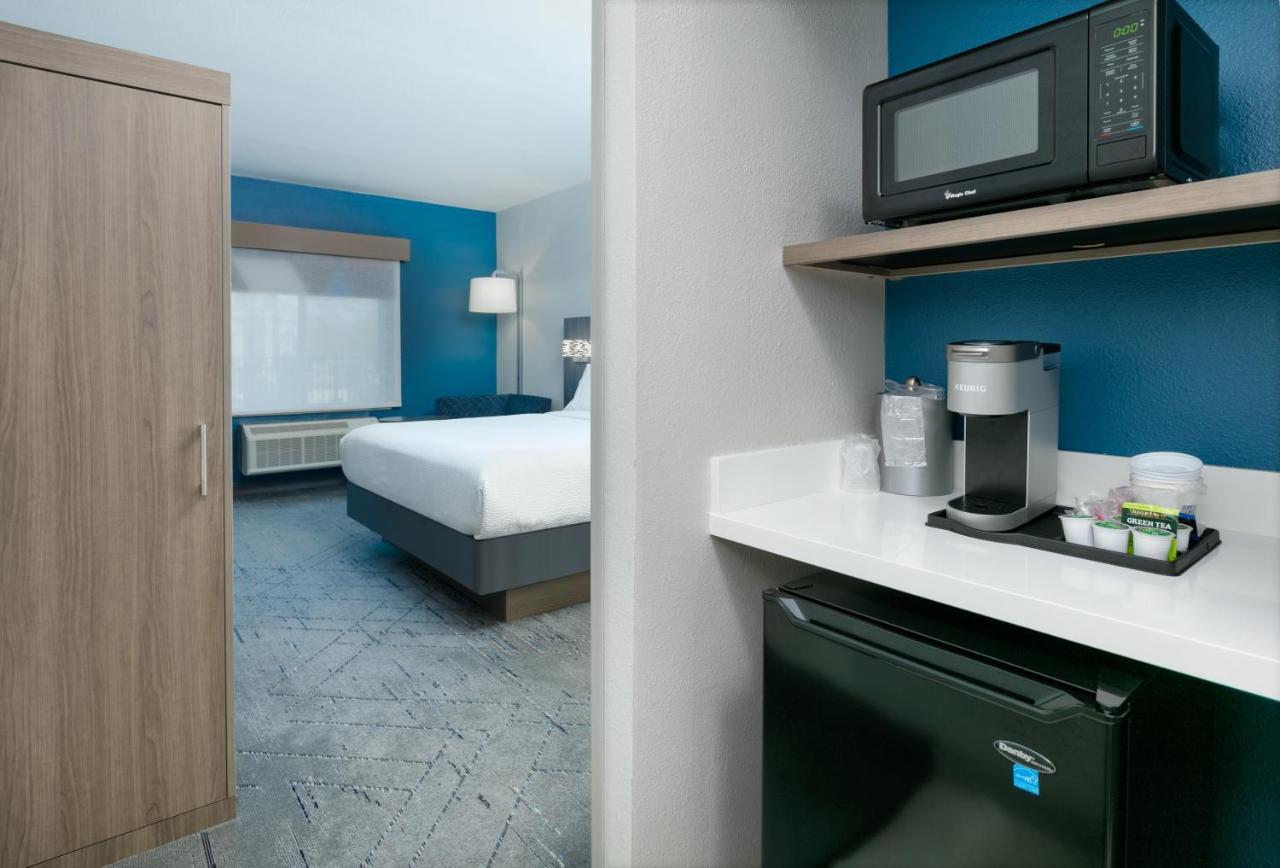 Holiday Inn Express & Suites - Dallas Park Central Northeast By Ihg Extérieur photo