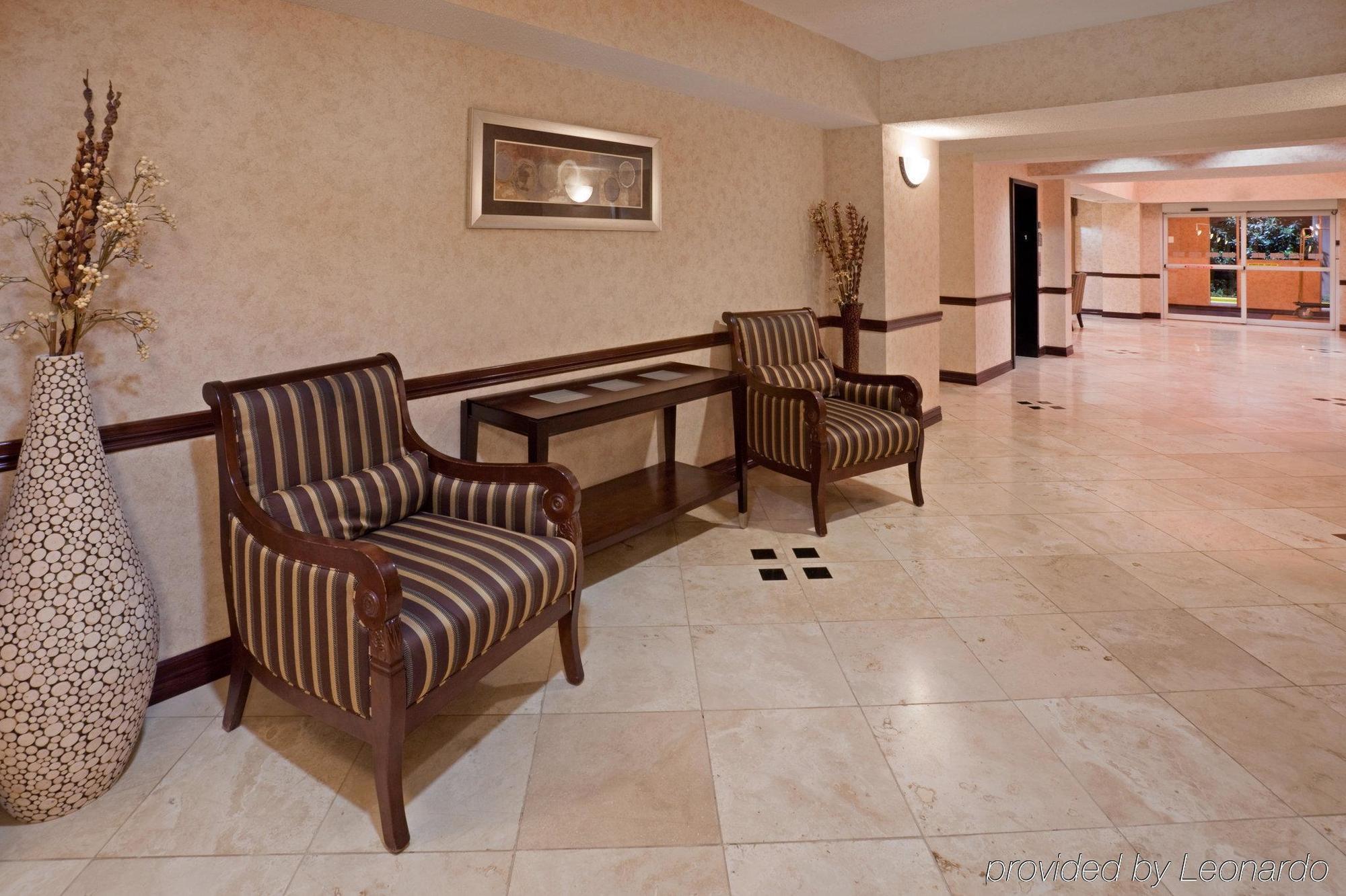 Holiday Inn Express & Suites - Dallas Park Central Northeast By Ihg Intérieur photo