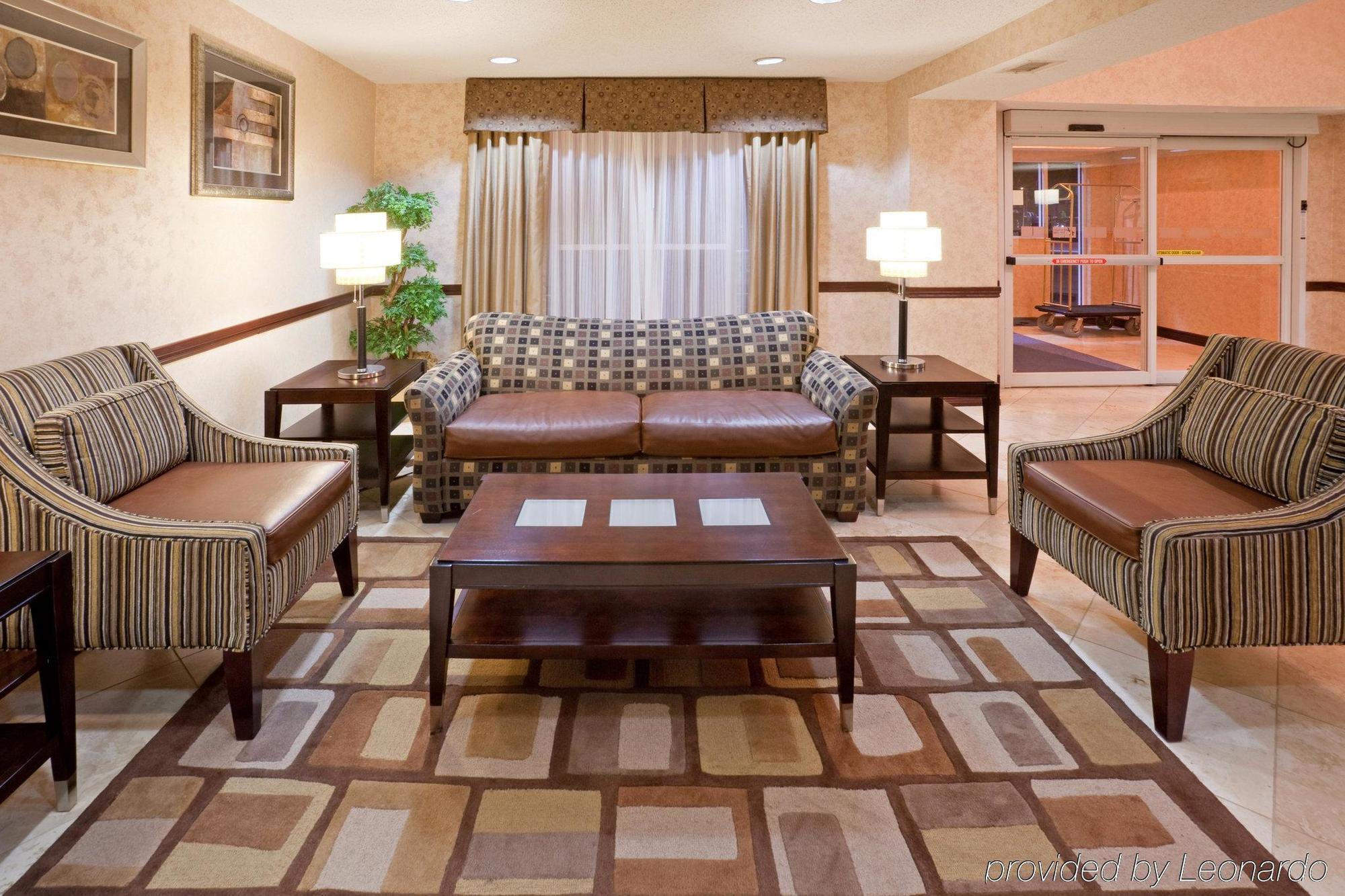 Holiday Inn Express & Suites - Dallas Park Central Northeast By Ihg Intérieur photo