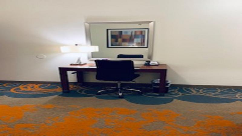 Holiday Inn Express & Suites - Dallas Park Central Northeast By Ihg Extérieur photo